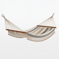 Hamac 320 x 120 cm en coton écru et marron avec barres en bois style bohème